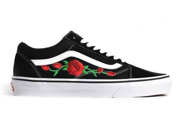 Vans Old Skool Red Rose черные с принтом роза